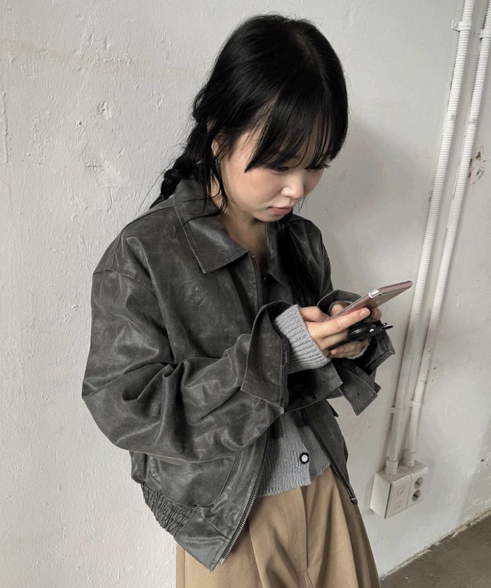 m_NunUgirls's tweet photo. 🤎빈티지 느낌나는 레더자켓(블루종) 추천🤎

타래 링크:) https://t.co/8khBv4Sgdm