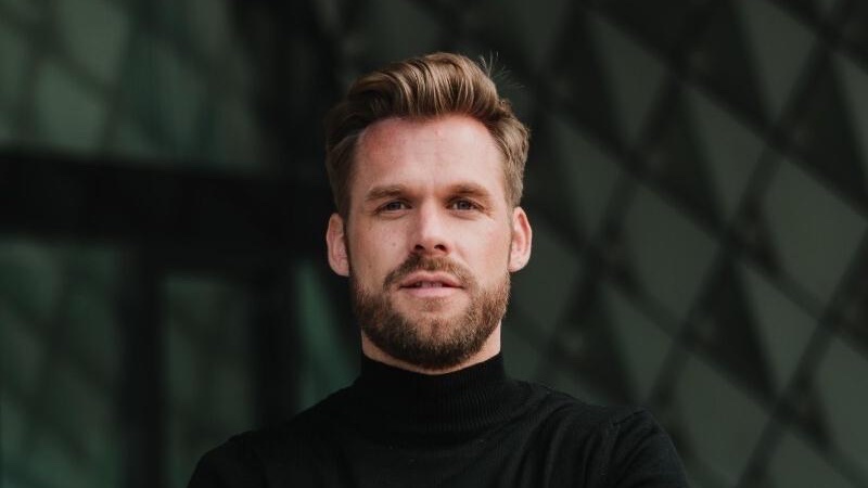 ‘De eBay van voor staal’ noemt Simon Zühlke zijn bedrijf Vanilla Steel: Europa’s enige online marktplatform voor ‘excesssteel’.

“Wereldwijd wordt 5 tot 10% van de staalproductie niet gebruikt, wij proberen dat gat te dichten.”

Lees het interview hier:
&gt;&gt;circulairemaakindustrie.nl/interview/simo…