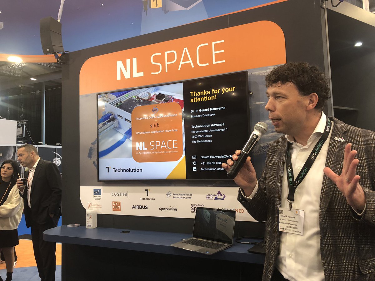 Netherlands Space tweet media