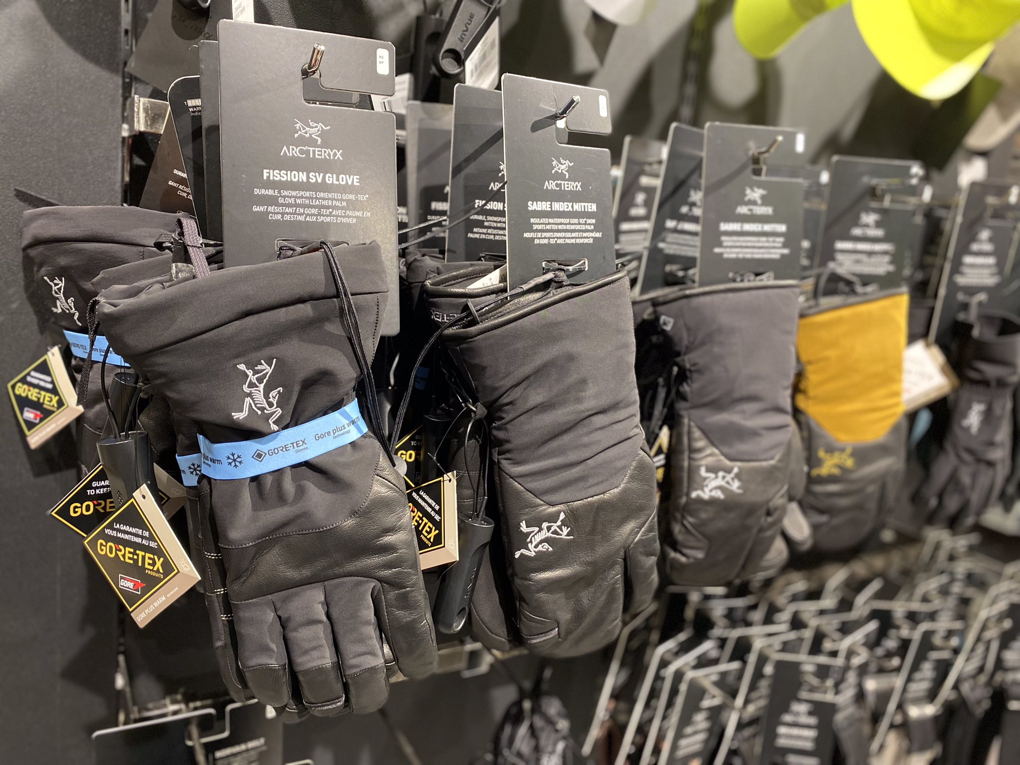 Arc'teryx アークテリクス アルファ SL グローブ 石井スポーツ