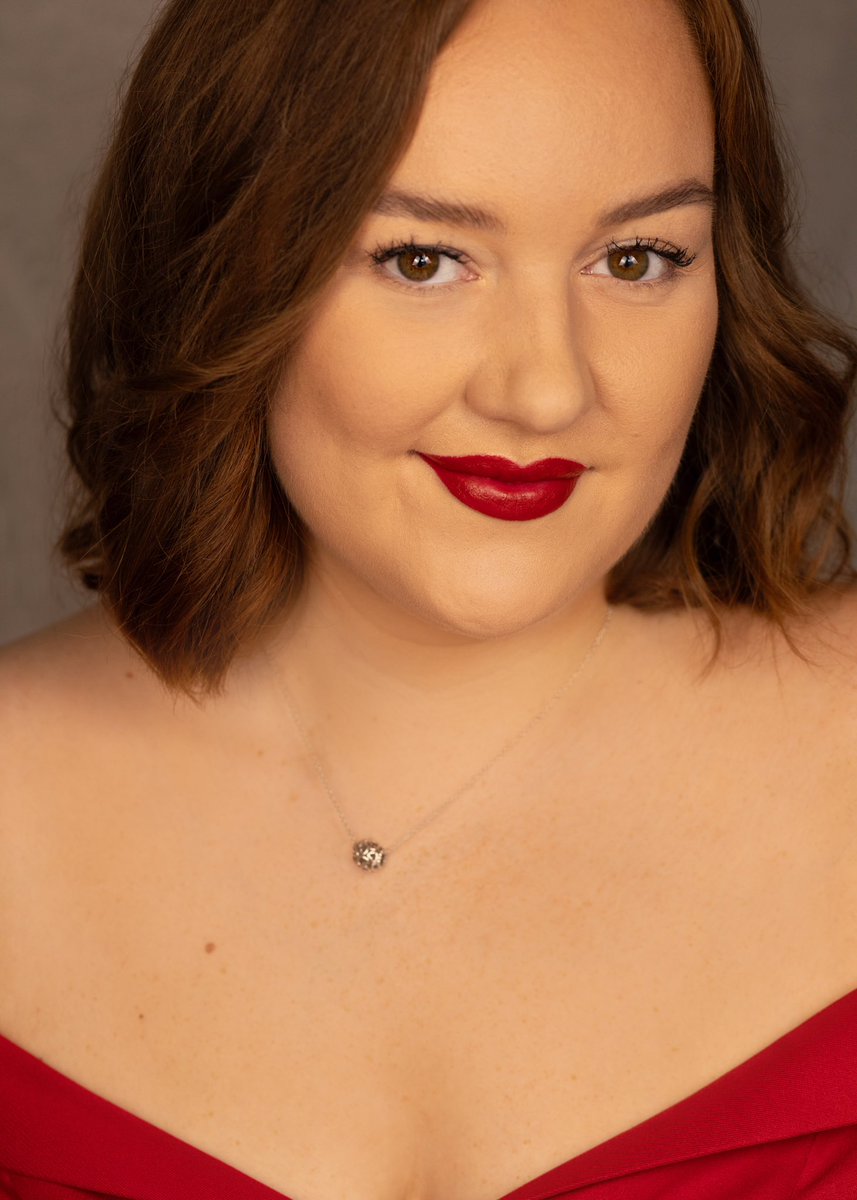 The wonderful <a href="/niatylermusic/">Nia Tyler | Event Vocalist</a> came round for some publicity shots.  Check out her page for details of how to book her. X #publicityshots #eventvocalist