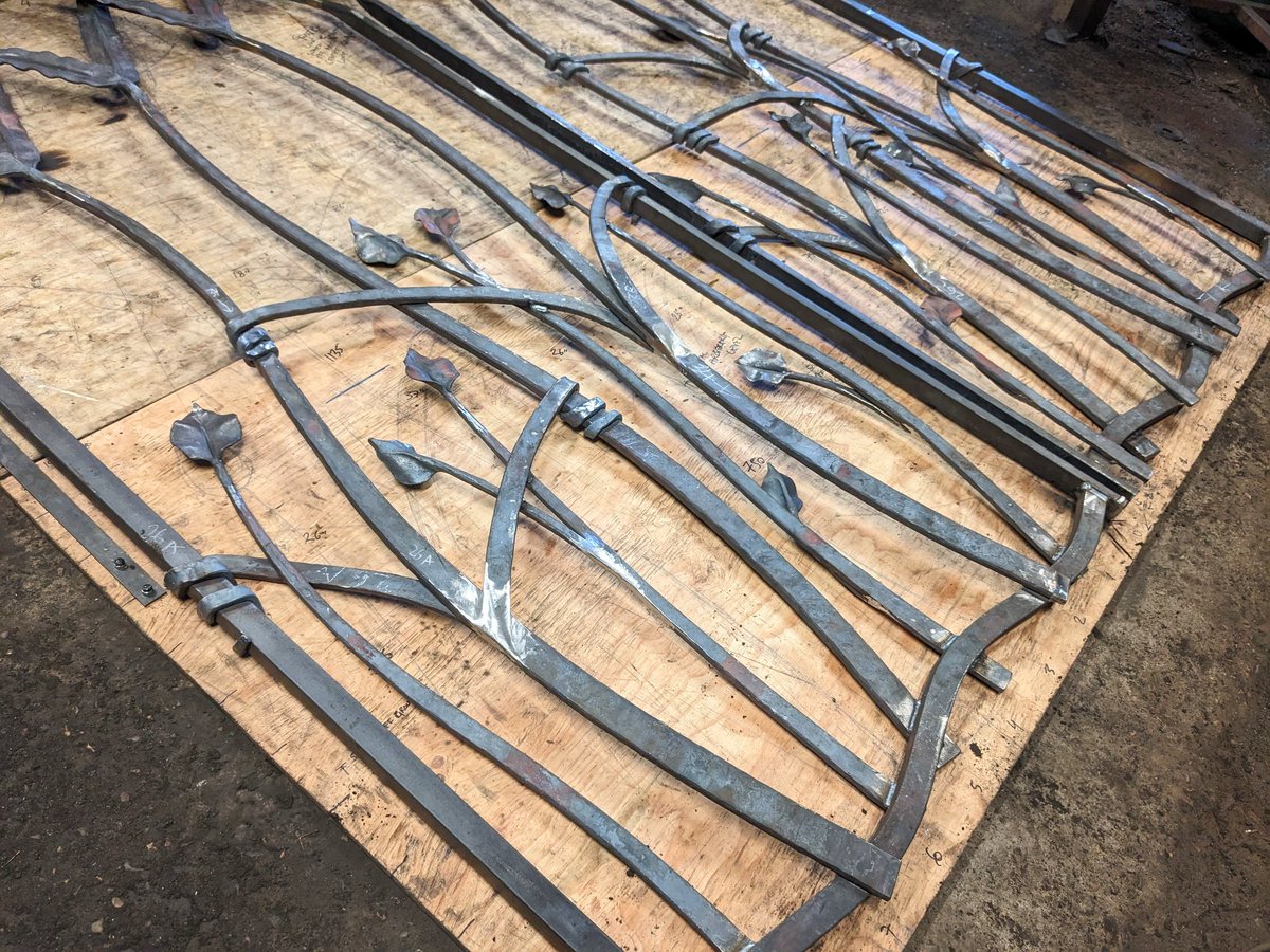 Joel Tarr tweet media