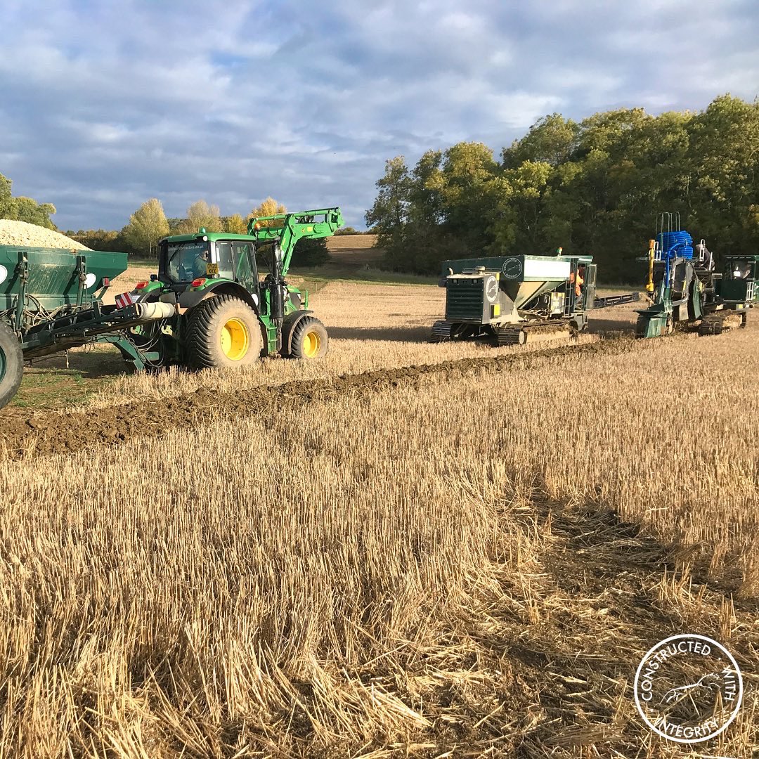 whitehorsecontr's tweet photo. White Horse Contractors are proud to be supporting the inaugural Southern counties Farming and Machinery Show today at the Newbury Show Ground. 

#agriculture 
#drainage
#drainagecontractor https://t.co/7fXXtrE2q7