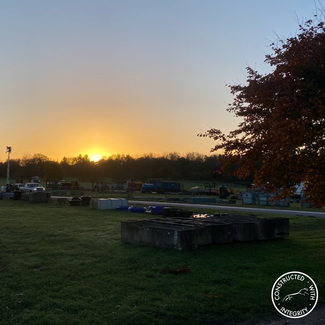 whitehorsecontr's tweet photo. White Horse Contractors are proud to be supporting the inaugural Southern counties Farming and Machinery Show today at the Newbury Show Ground. 

#agriculture 
#drainage
#drainagecontractor https://t.co/7fXXtrE2q7