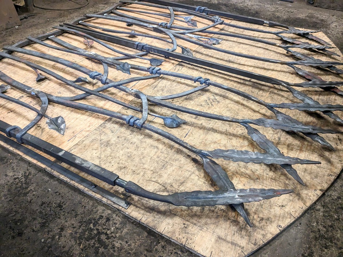 Joel Tarr tweet media