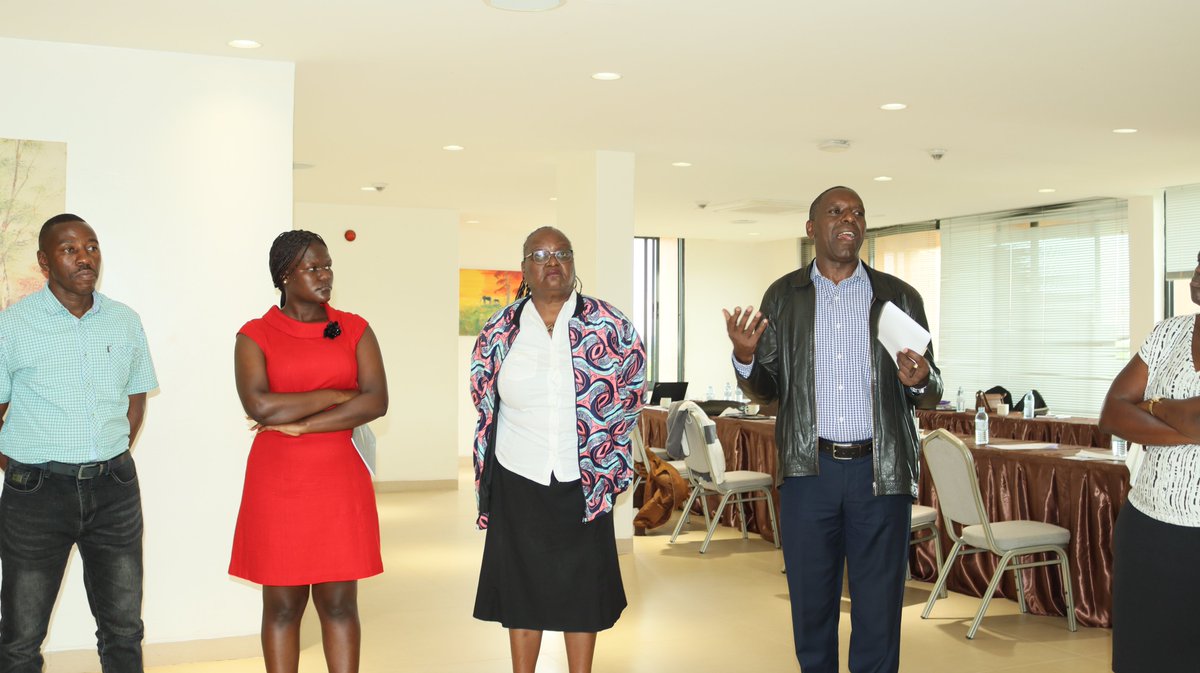 DENIVA_official's tweet photo. Day3.
Self evaluation and evaluation of the board by the mgt and the staff by the board. This is enabling both sides to let know each other their strong and the areas of improv't for the smooth and harmonic running of the organization @CivsourceAfrica @asiimwe4justice @CiHold https://t.co/5LMHQgtd5h