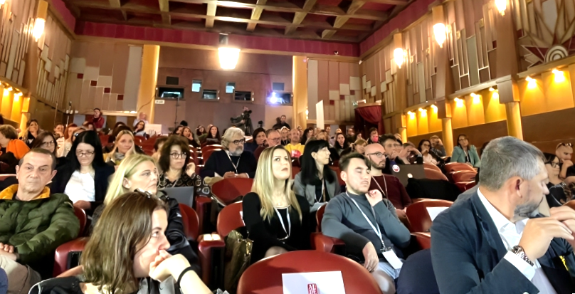 XarxaAccessCat's tweet photo. AccessCat researcher Pilar Orero shared some insight on user-centered approaches regarding #accessibility at #AUDECON, the Audiodescription Conference 2023 held yesterday at @Cinecitta ๐ฅ
Learn all about #AUDECON 2023 at https://t.co/RVEA6hAugV https://t.co/FubSSYHnRg