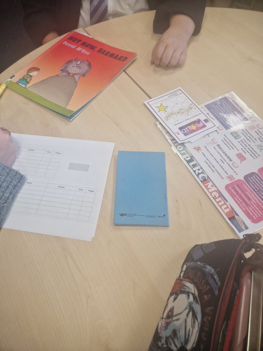 Our fabulous 6th formers have started a new round of the Reading Apprentice programme with Y7 readers this term. #readingsupport #vocabularyhelp #bookdiscussions