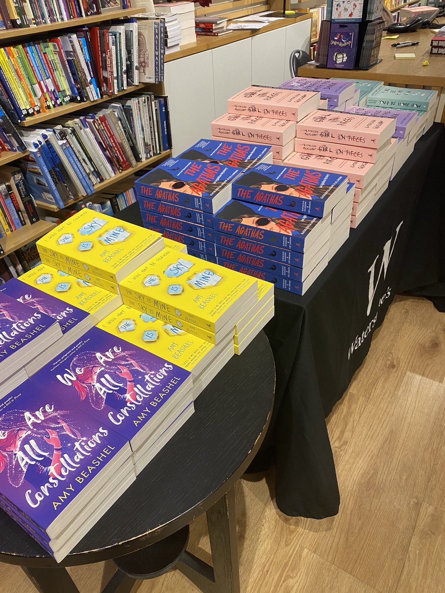 We had such a fantastic time last night with Kathleen Glasgow and @BeashelWrites talking about Kathleen’s books, mental health, and coming of age! And a reminder to all budding authors, you can’t write the worst book because Kathleen has already written the worst book 😉 IYKYK