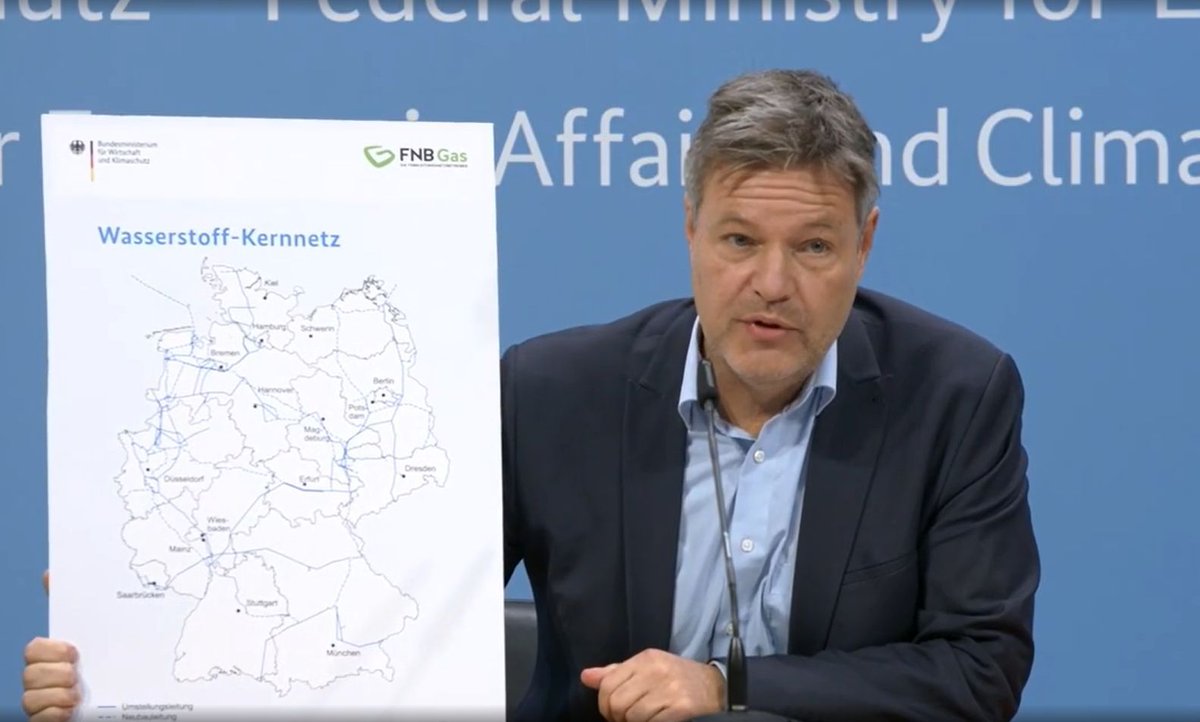OpenGridEurope's tweet image. 🚀 Der Startschuss für den Wasserstoffhochlauf ist gefallen – Das Kernnetz ist da! 🗺️
Wir von OGE sind #H2-ready und arbeiten mit Hochdruck daran, dass wir das H2-Kernnetz schnell Realität werden lassen können – für unsere Kunden und den Klimaschutz.
#ogeverbindet #h2kernnetz