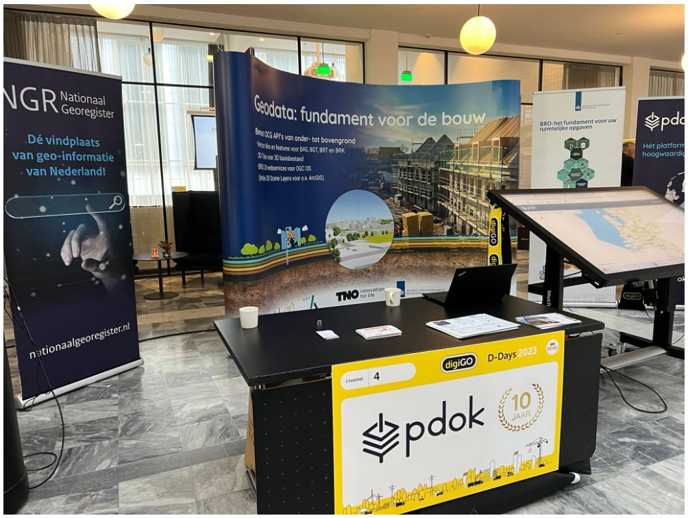 Vandaag en morgen staat #PDOK op de digiGO D-Days, in het WTC in Rotterdam. Digitaal samenwerken in de Gebouwde Omgeving. Kom vooral even langs als je toch in de buurt bent, PDOK biedt ook bij dit thema heel veel data...