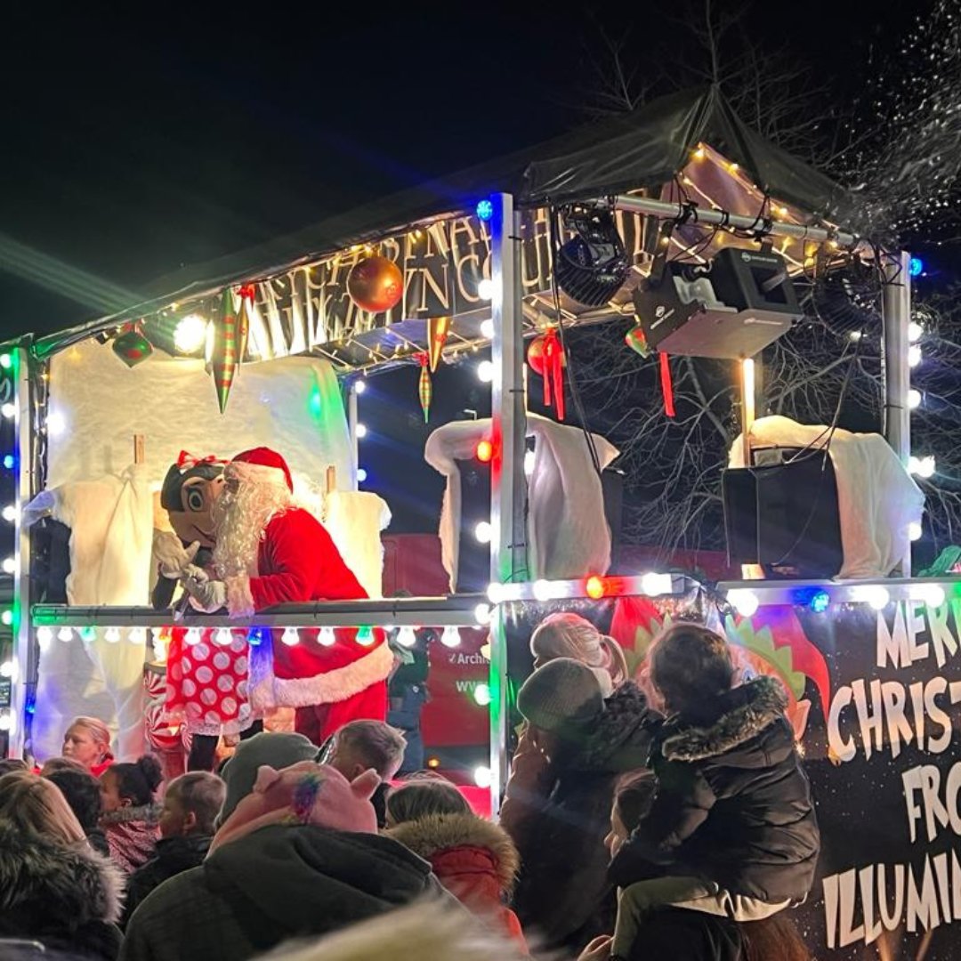 Illuminatefxuk's tweet image. We are VERY excited to let you know that our Christmas float will be visiting Broseley on Tuesday 19th December from 5pm onwards...🎄

#SantaFloat #Broseley #ChristmasFloat #VisitSanta #IlluminateFX