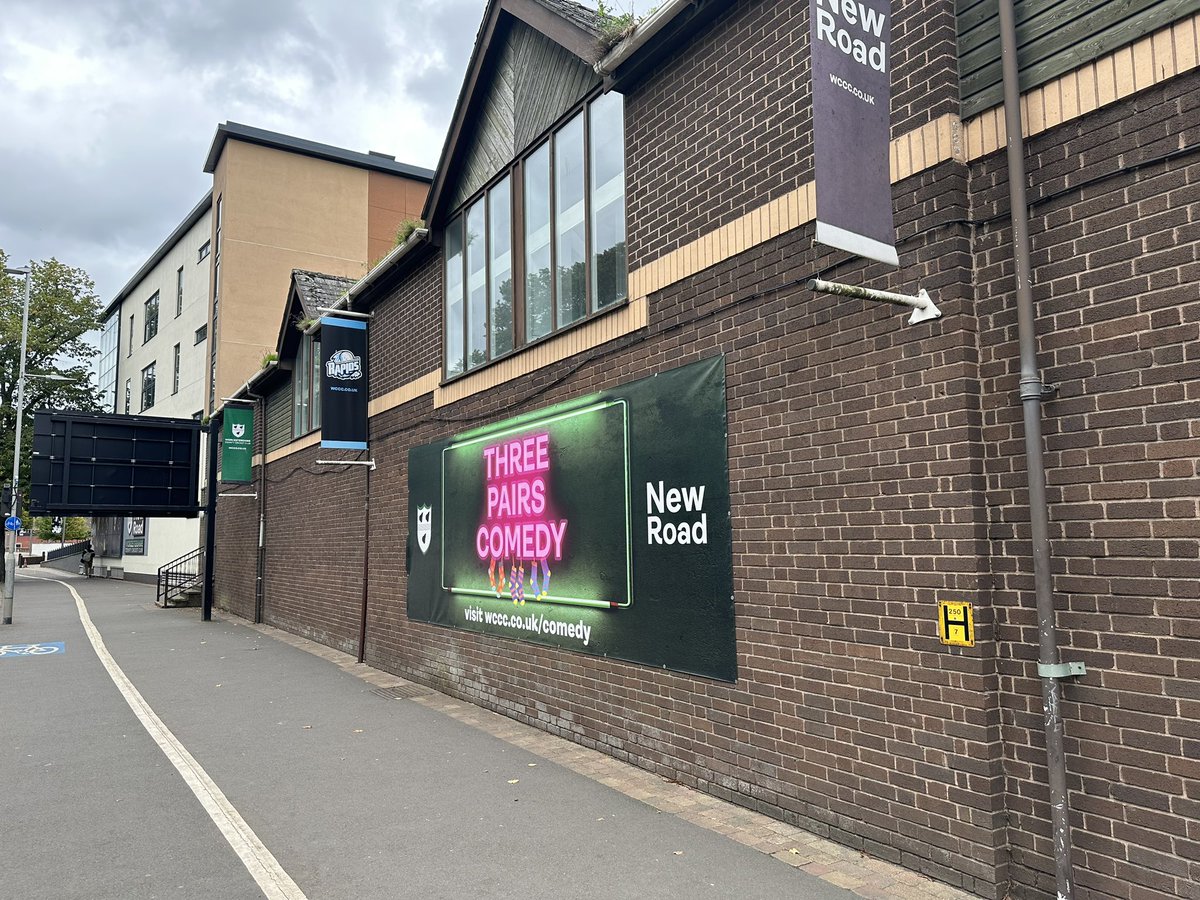 UniversalBanner's tweet image. ✅High quality PVC banners ( any size! ) 
✅Order online in seconds
✅FREE design &amp;amp; expert service (since 1998)
✅ Fast turnaround &amp;amp; next day delivery 
Get an instant price &amp;amp; 5⭐️service at :universalbanners.co.uk        #banners #WorcestershireHour #getnoticed #quality #printing