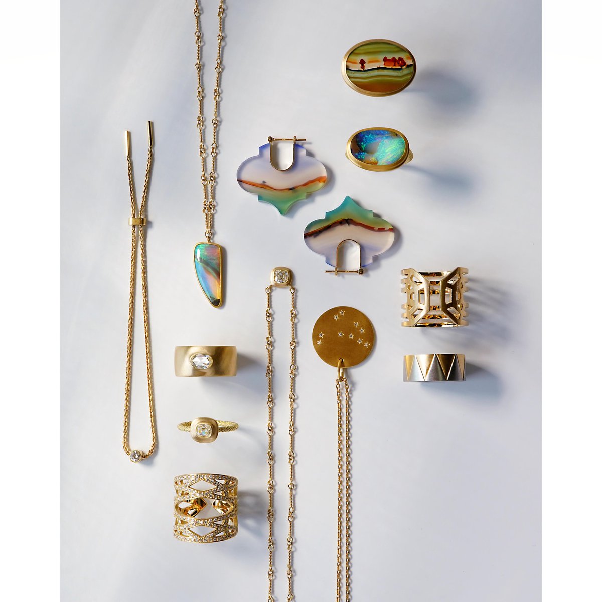 11/18(土)より「2023伊丹国際クラフト展『ジュエリー』」が始まります