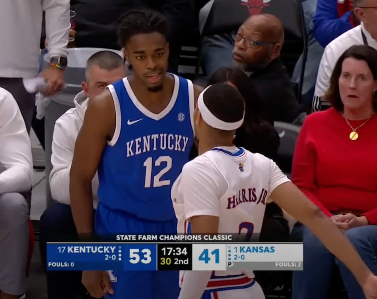 FansOfKU's tweet photo. Antonio Reeves got in Dajuan Harris’ face when KU was down by 12 with 17:34 left in the game. Dajuan then orchestrated a comeback that saw the Jayhawks outscore Kentucky by 17 points in the remainder of the game. https://t.co/NzprUlKzD7