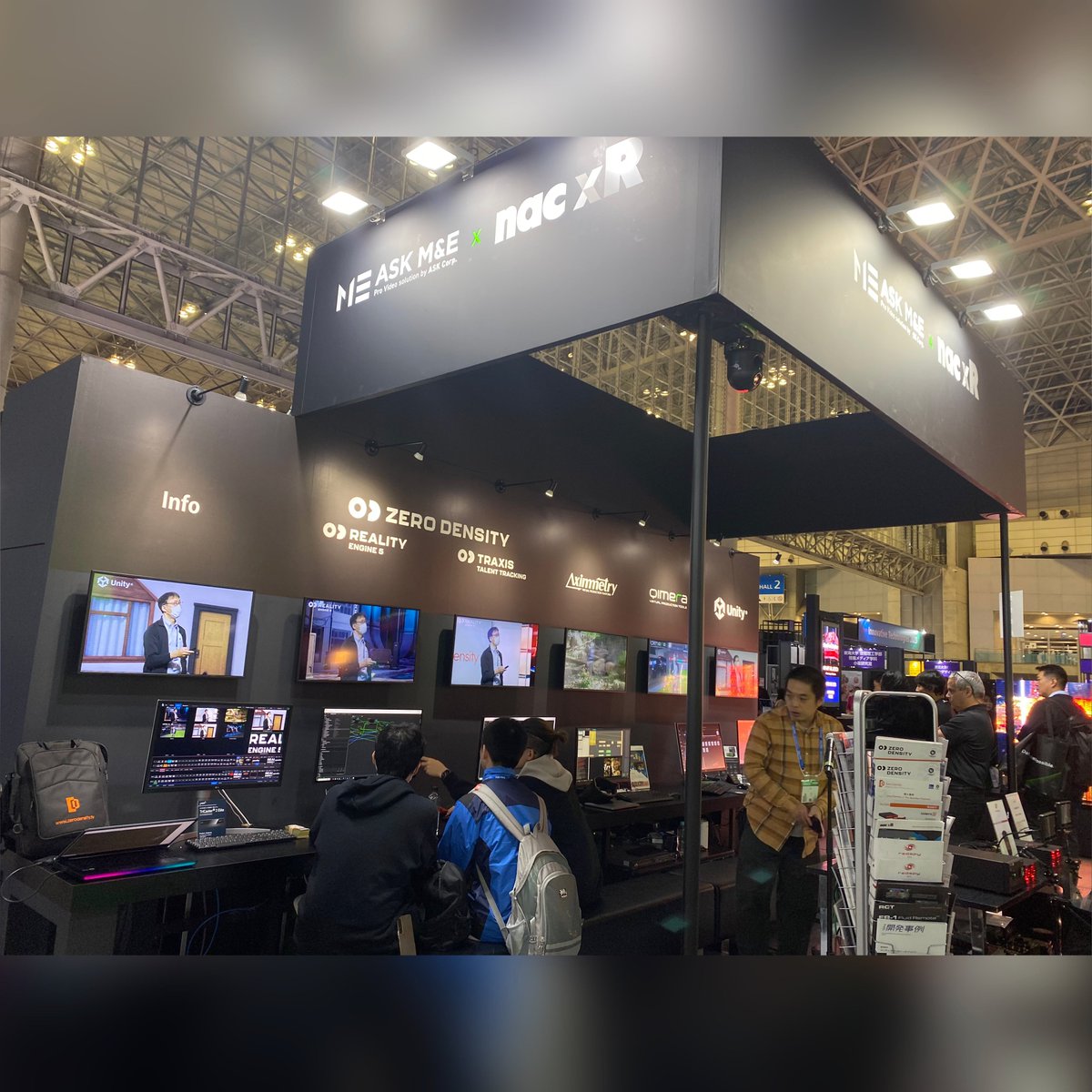ask_provideo's tweet photo. 🎥 Zero Density の魅力大公開ブース紹介 🎥
アスク・エムイーブースお隣の
ナックイメージテクノロジー(No.3208)では、
様々な主要のバーチャル映像が
一度に観られる
バーチャルプロダクション
ソリューションのブースに
なっています‼️
#アスクエムイー #InterBEE2023 #Nac #ZeroDensity https://t.co/0AsTBzje8u