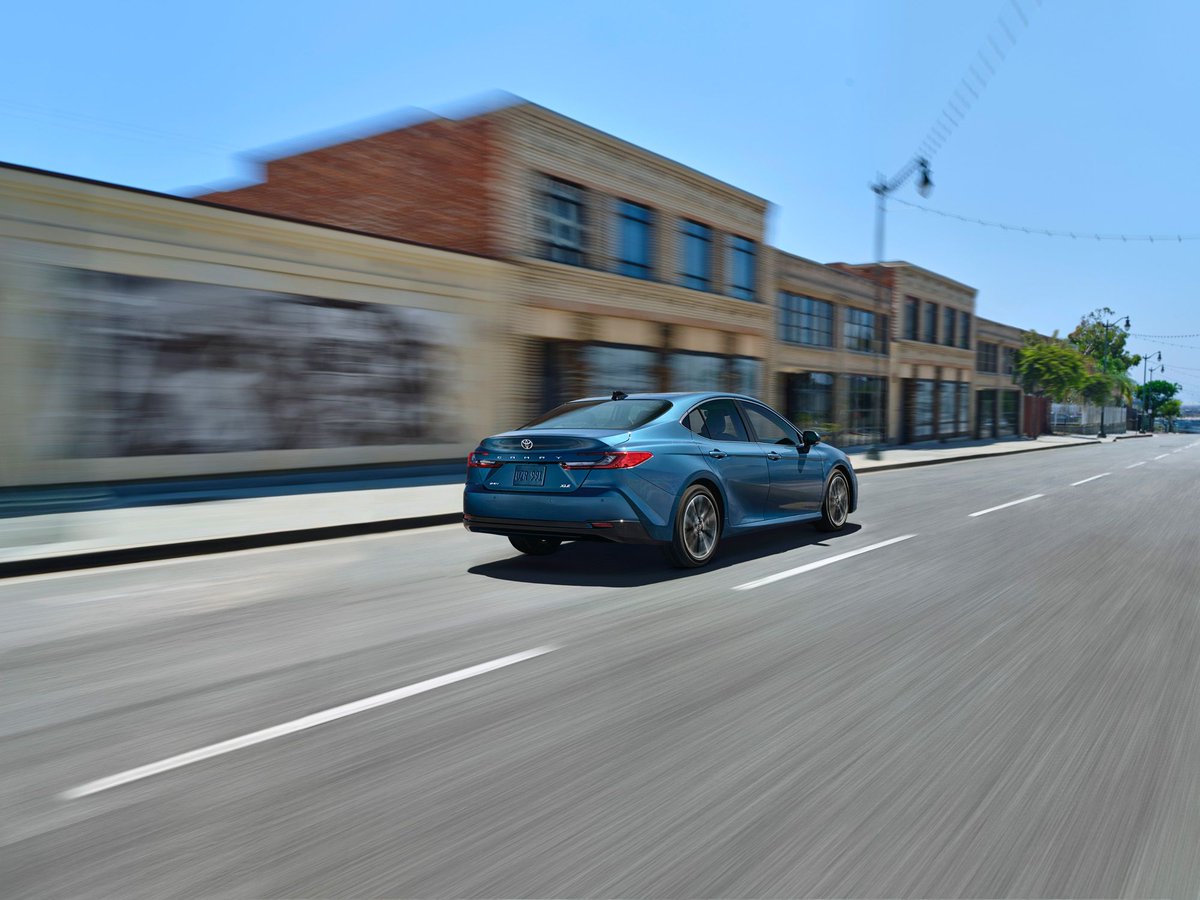 Oversteercafe's tweet image. The 2025 Toyota Camry has been unveiled and will be a hybrid, available in either FWD or AWD. CVT is standard in both setups.