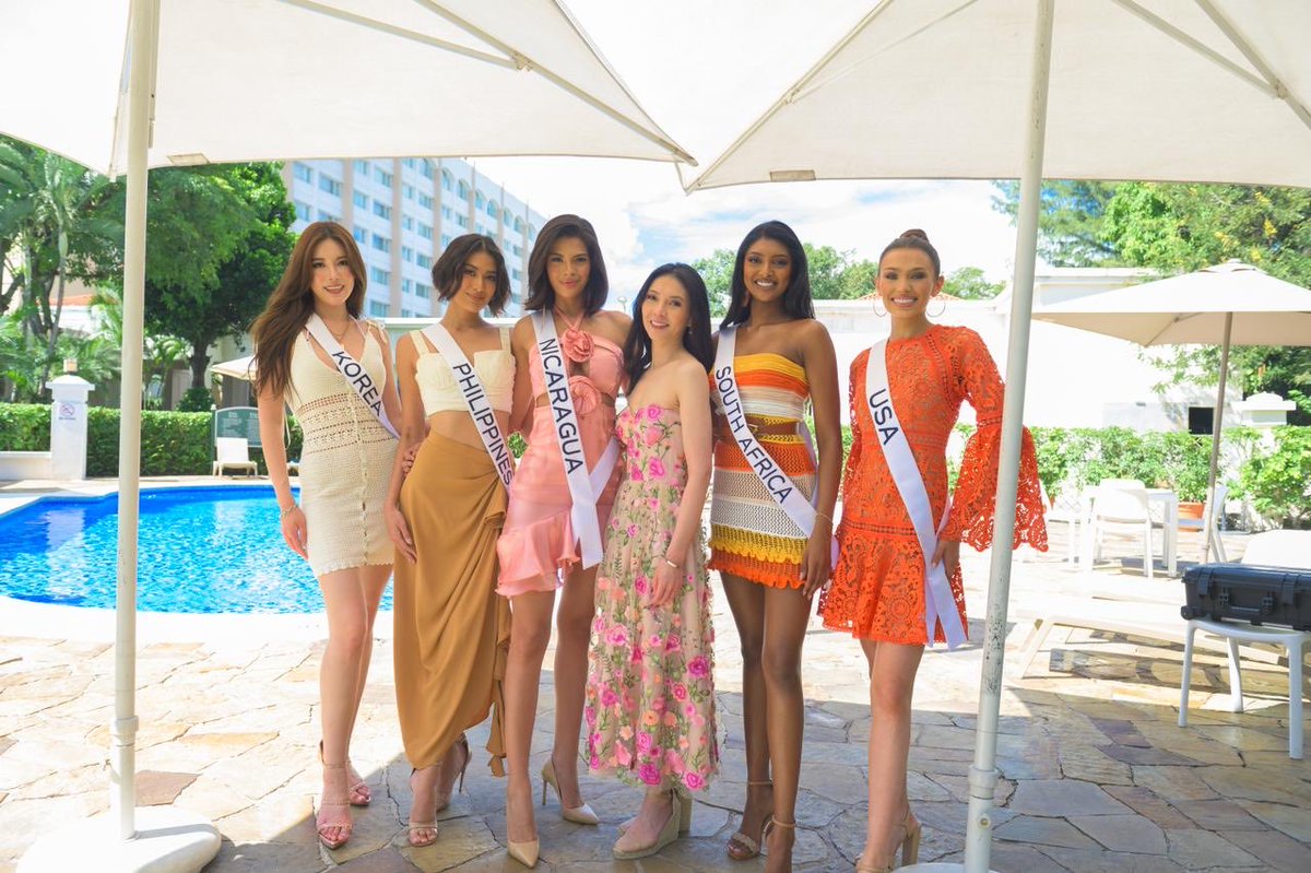 72nd Miss Universe in El Salvador with these beauties!!! Stay protected from the sun! #Kemans #KemansDailyUVProTech #sunscreenoftheuniverse