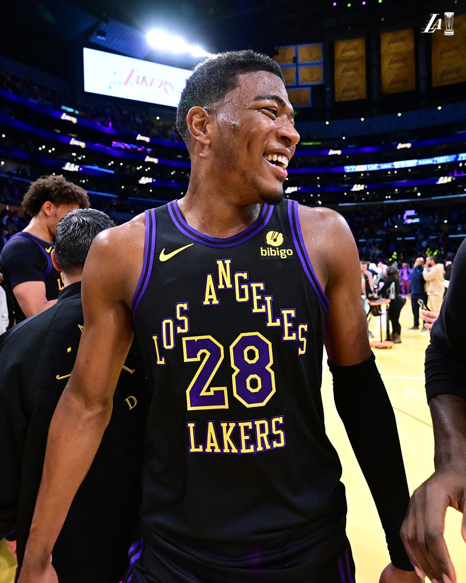 Lakers's tweet photo. Gooood morning https://t.co/YrG6t7OGp8