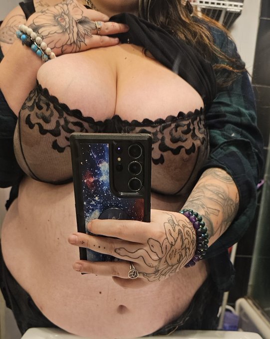 #naturalbody #bbw #boobspillage #belly https://t.co/ABhkgxDTle<a href="/tag/naturalbody"class="tags">#naturalbody</a><a href="/tag/bbw"class="tags">#bbw</a><a href="/tag/boobspillage"class="tags">#boobspillage</a><a href="/tag/belly"class="tags">#belly</a>