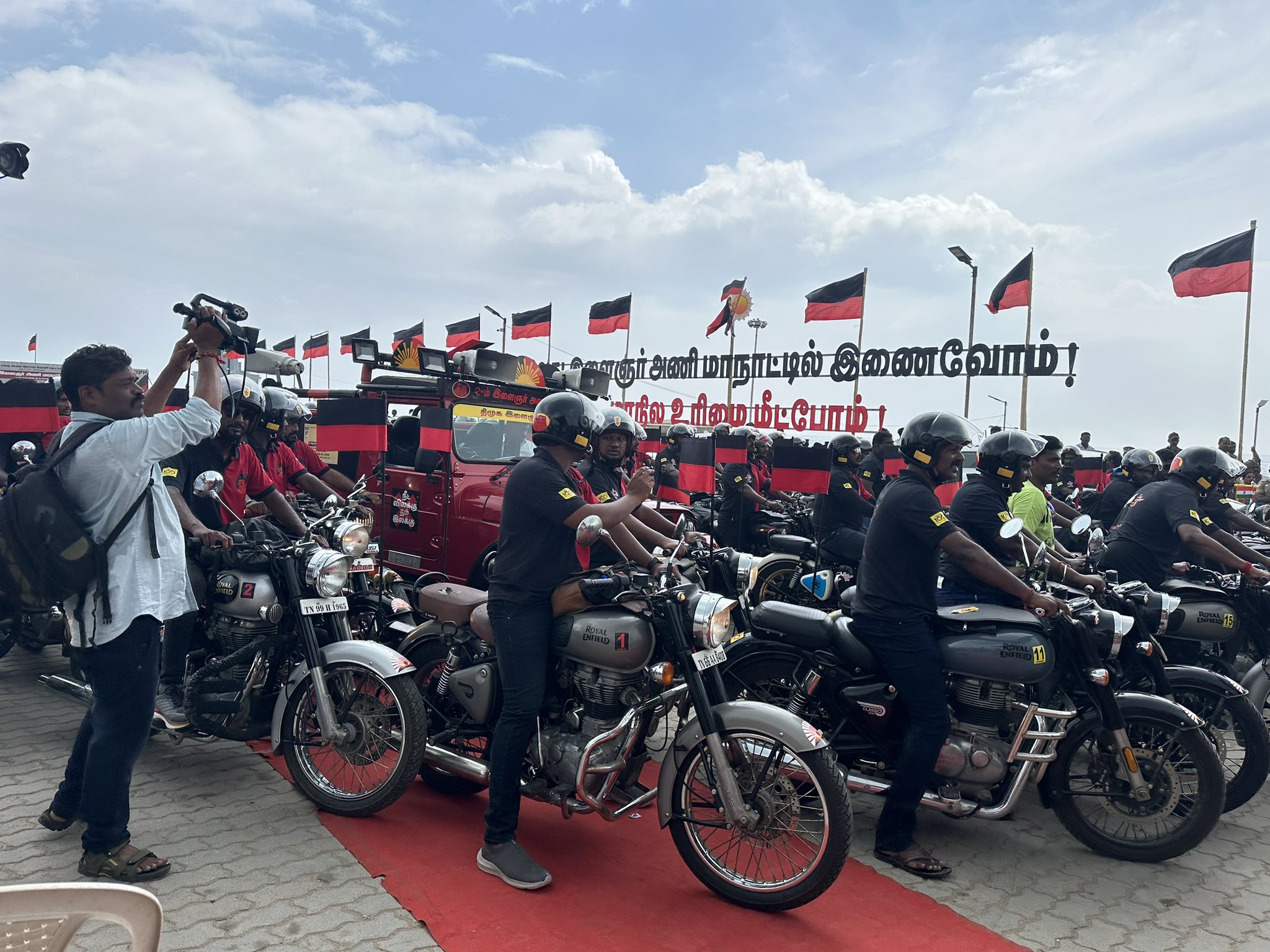udhayanidhi inaugurated the bike rally in kumari
