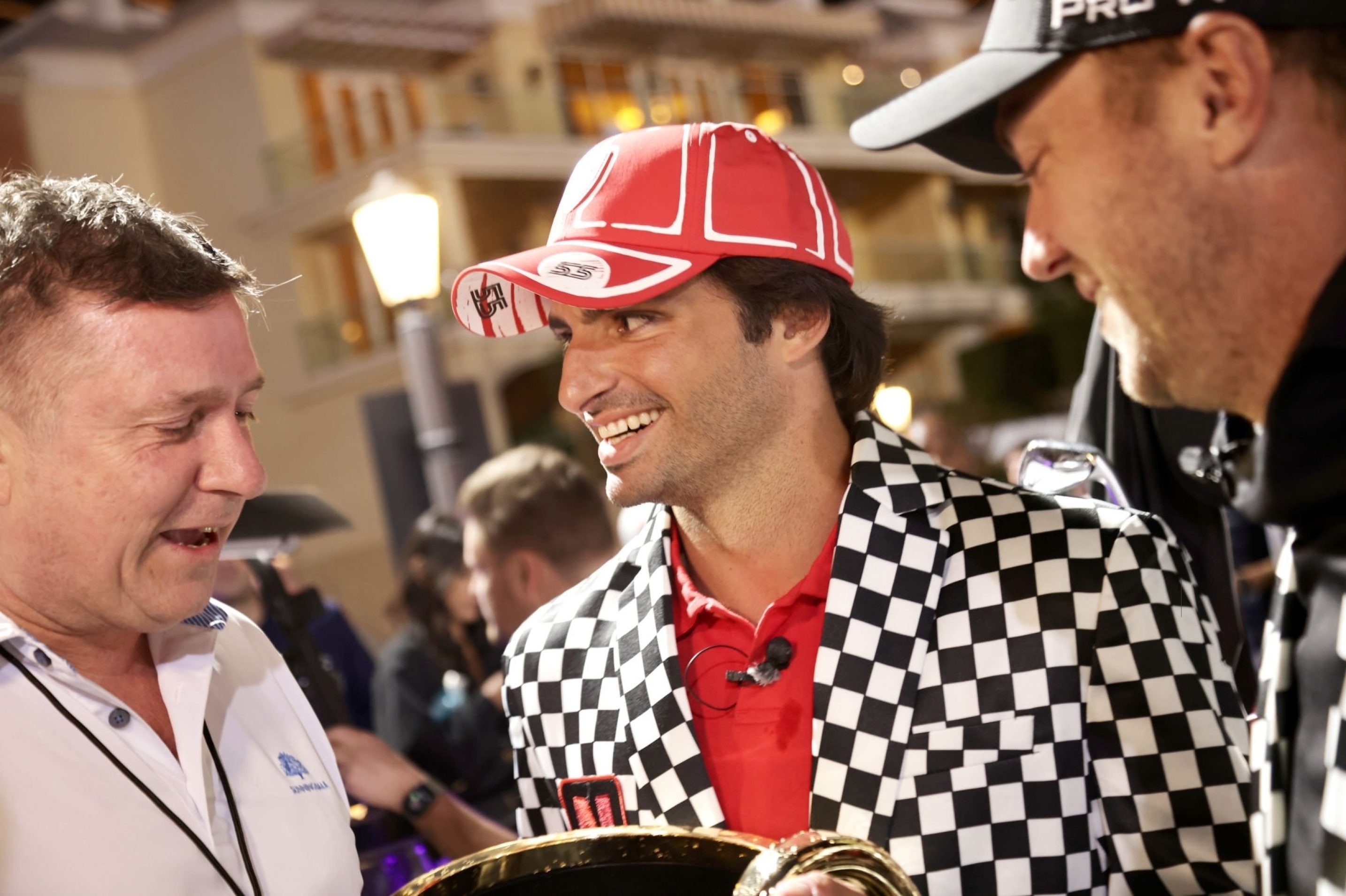 Carlos Sainz and Justin Thomas are first winners of Netflix Cup