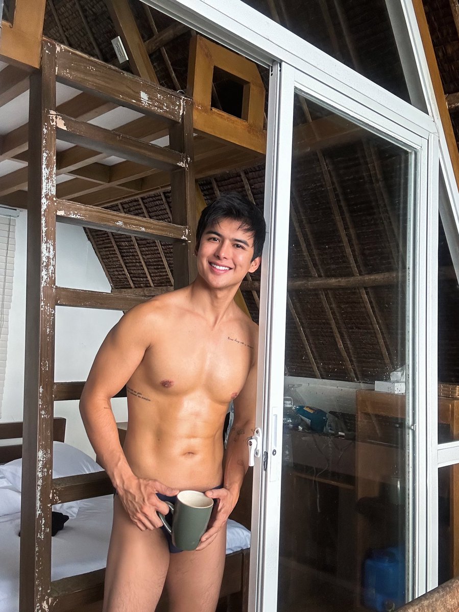 teejaymarquez's tweet image. Para di kana mahirapan mag screenshot bhie 

Coffee anyone? ☕️