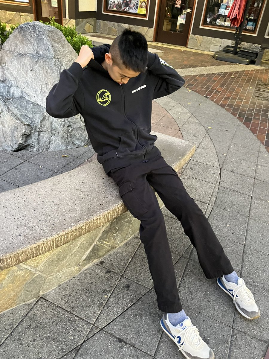 BobOpts015's tweet photo. Facing off against my fears makes me so cool and I’m stepping to a whole new world right now!! https://t.co/RlTj7pjrQi
