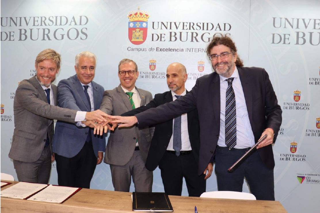 #Industria aporta 440.000 euros a las #fundaciones de las #universidades públicas de #CastillayLeón ow.ly/CPIw50Q7wtT #formación #empleabilidad #intermediación #empleo #trabajo @marvegadiez @jcyl @FundacionUBU @FGULEM @fgusal @fungeuva