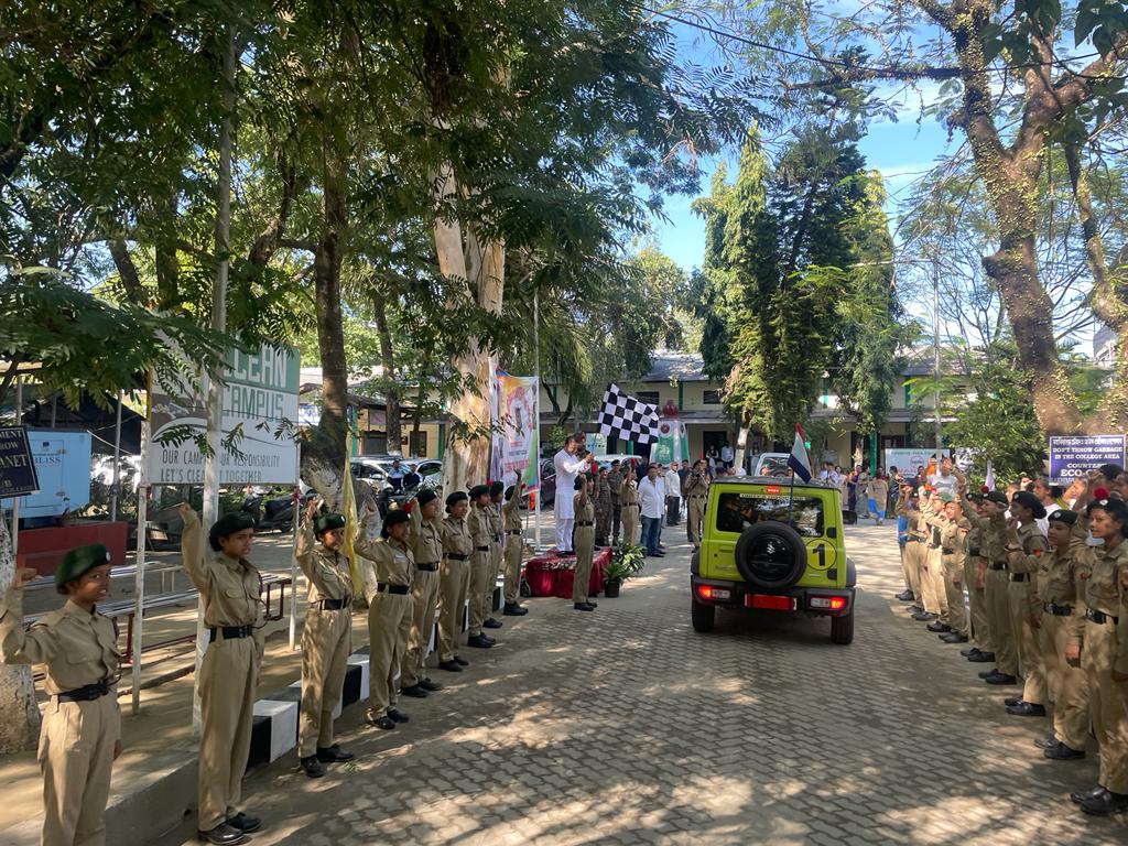 nccner's tweet photo. #NERNCCCarRally was flagged in at North Lakhimpur by Shri Manab Deka, Hon'ble MLA of North Lakhimpur.
@HQ_DG_NCC
@prodefgau @ProAssam #nccnercarrally #nccner #northeast #indiashining #indianarmy #unitydiscipline https://t.co/HntZ8sF10D