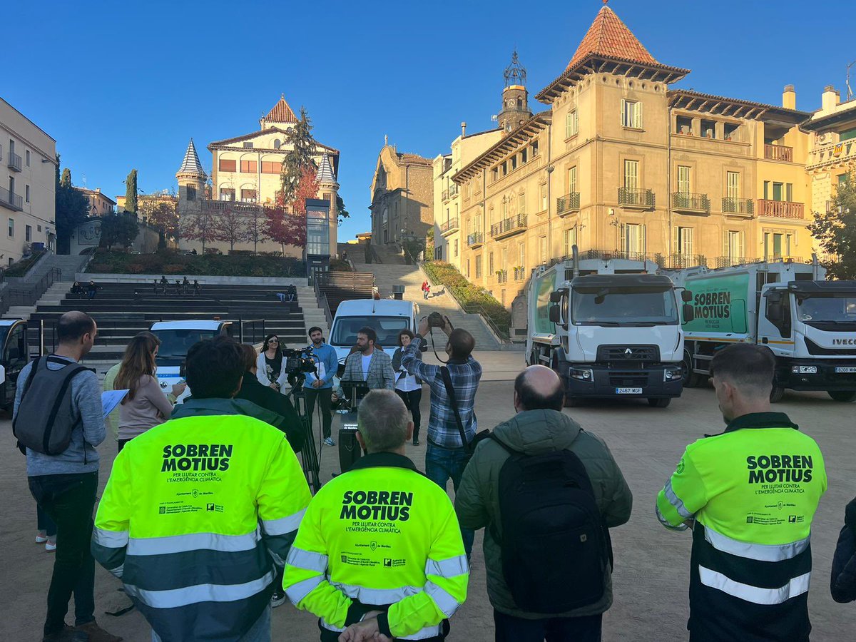 ♻️ L’<a href="/ajManlleu/">Ajuntament Manlleu</a> és un referent, tant per <a href="/residuscat/">Agència de Residus</a> com per a tot #Catalunya. 

🗣️ <a href="/isaacperaire/">Isaac Peraire Soler</a>:

“Molts municipis volen seguir el model d’aquí i això ens fa sentir orgullosos.”

👉 Sobren motius per reciclar més i millor. I ara és l’hora de les grans ciutats.