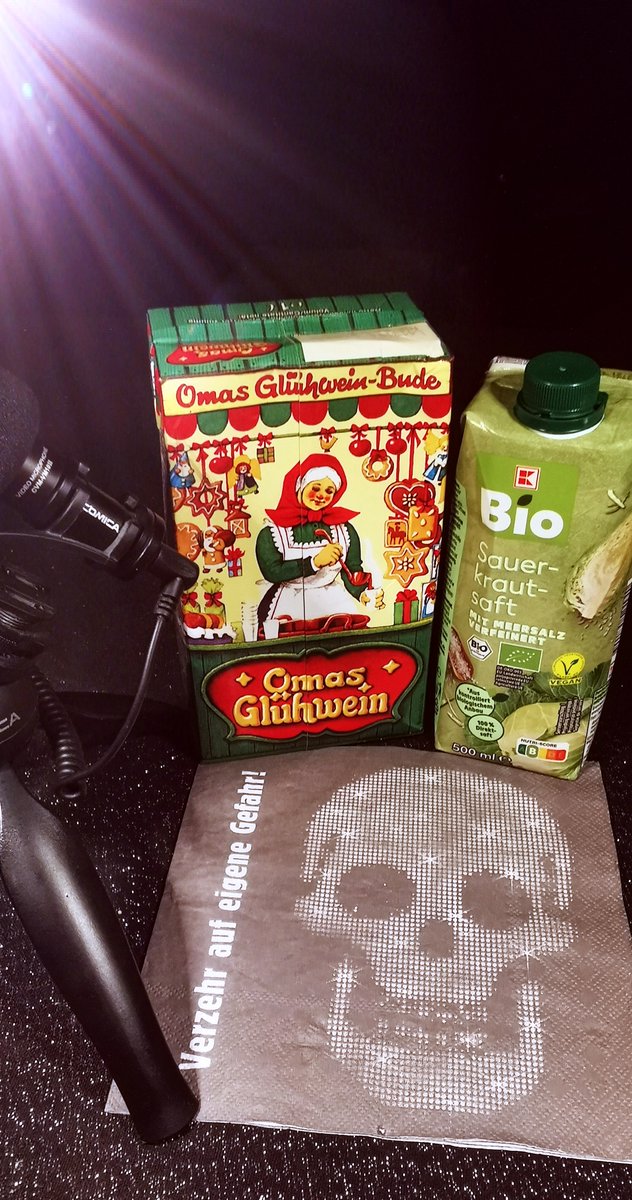 CheckGluhwein's tweet photo. Immerhin "BIO &amp; mit Meersalz"  Ist noch jemand der Meinung, dass wir diese Mischung mal im Glühwein-Check 🎙️Podcast machen sollten?!  Wir sind ja eigentlich vor nix fies ...
https://t.co/dUNZeApq6H 
#Glühwein #gluehwein #GlühweinMitSchuss #SpirituosenHärteTest #Weihnachtscocktail https://t.co/T9oG4GZs7h