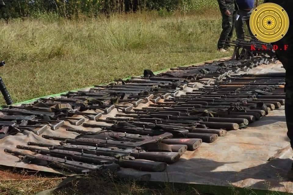 nicholas6284's tweet photo. BREAKING: KNDF claims sit-tat LIB425 &amp; LIB6 were completely annihilated and the remaining 32 troops surrendered at the battle of Loikaw university.
#Operation1111 https://t.co/xuWKgZYNiF