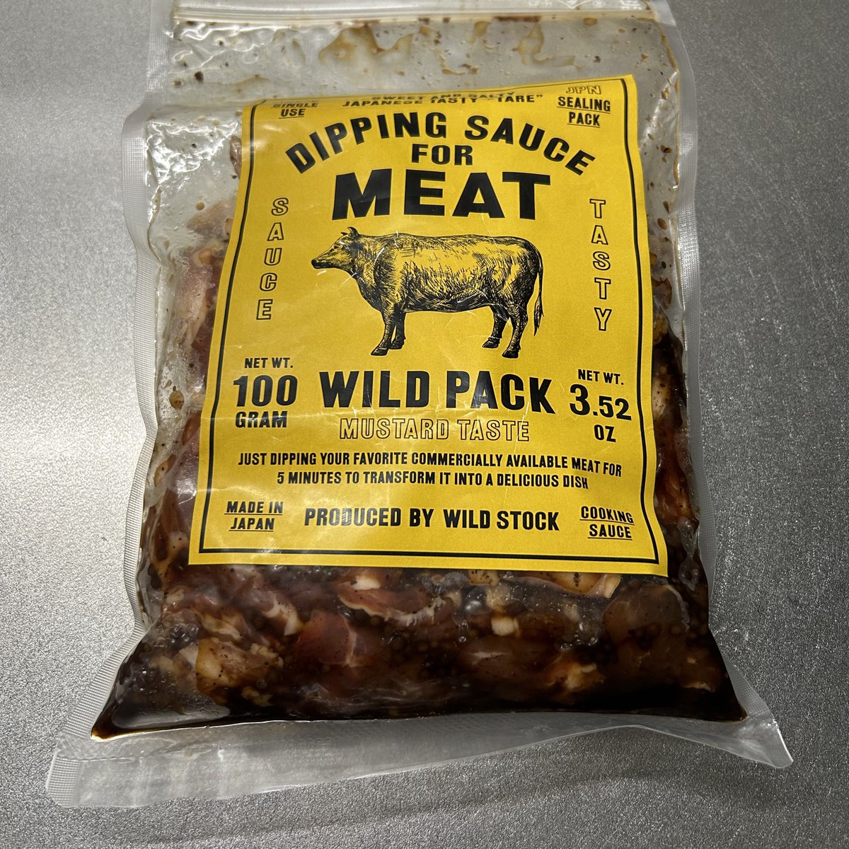 tamororo's tweet photo. 賞味期限年内のWILDPACKが4つあって消費しないといけないので今夜は肉🥩
#WILDPACK
#SCANDAL
#TOMOMI https://t.co/lINV4YOf2i