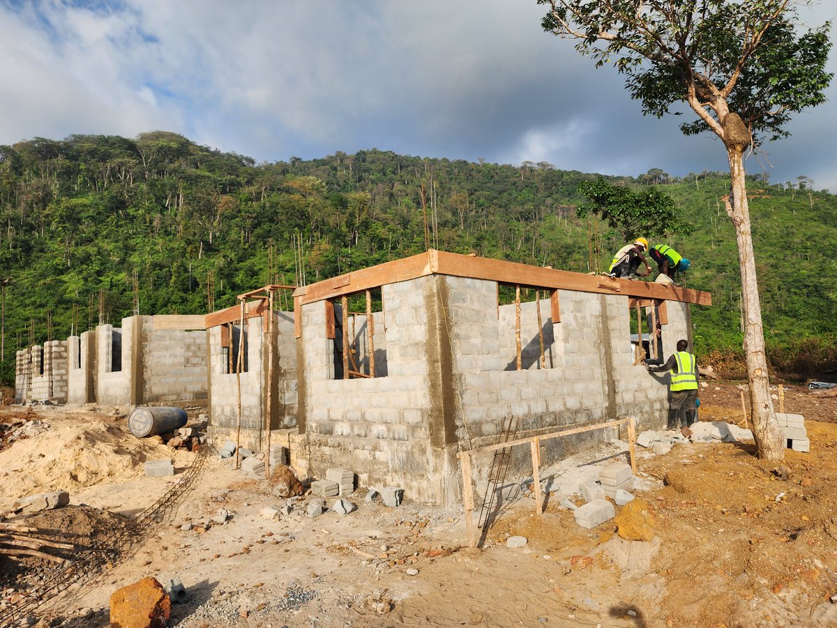 TafNjie's tweet photo. I want to take a moment to express my heartfelt appreciation to Dr. Turad Senesie, Minister of Lands Housing and Country Planning, his Deputy, staff, and the press for their visit yesterday, 14th November 2023, to our offices at 63 Sir Samuel Lewis Road, Aberdeen, #Freetown, and the tour of the TAF micro-city site in John Obey on Peninsula Road in #SierraLeone.