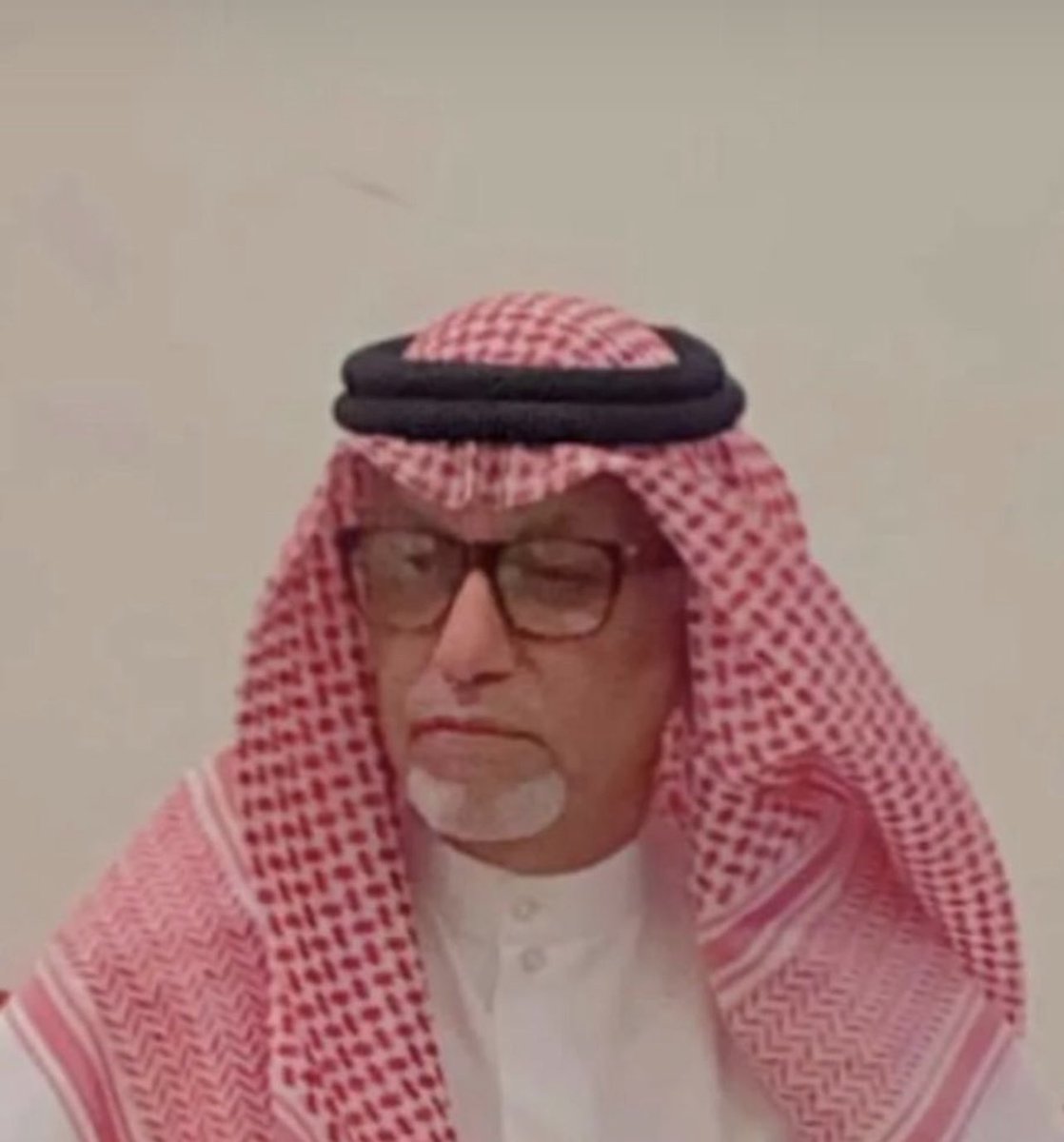 اللهم  في هاذا المطر ارحم 
والدنا وحبيبنا مسلط المسلط ( أبو أنور ) 
برحمتك يا ارحم الراحمين واغفرله واسكنه 
في فسيح جناتك يا رب العالمين🤍

اللهم اجعل ما أصابه
من مرض وتعب كفارة وتطهيرا