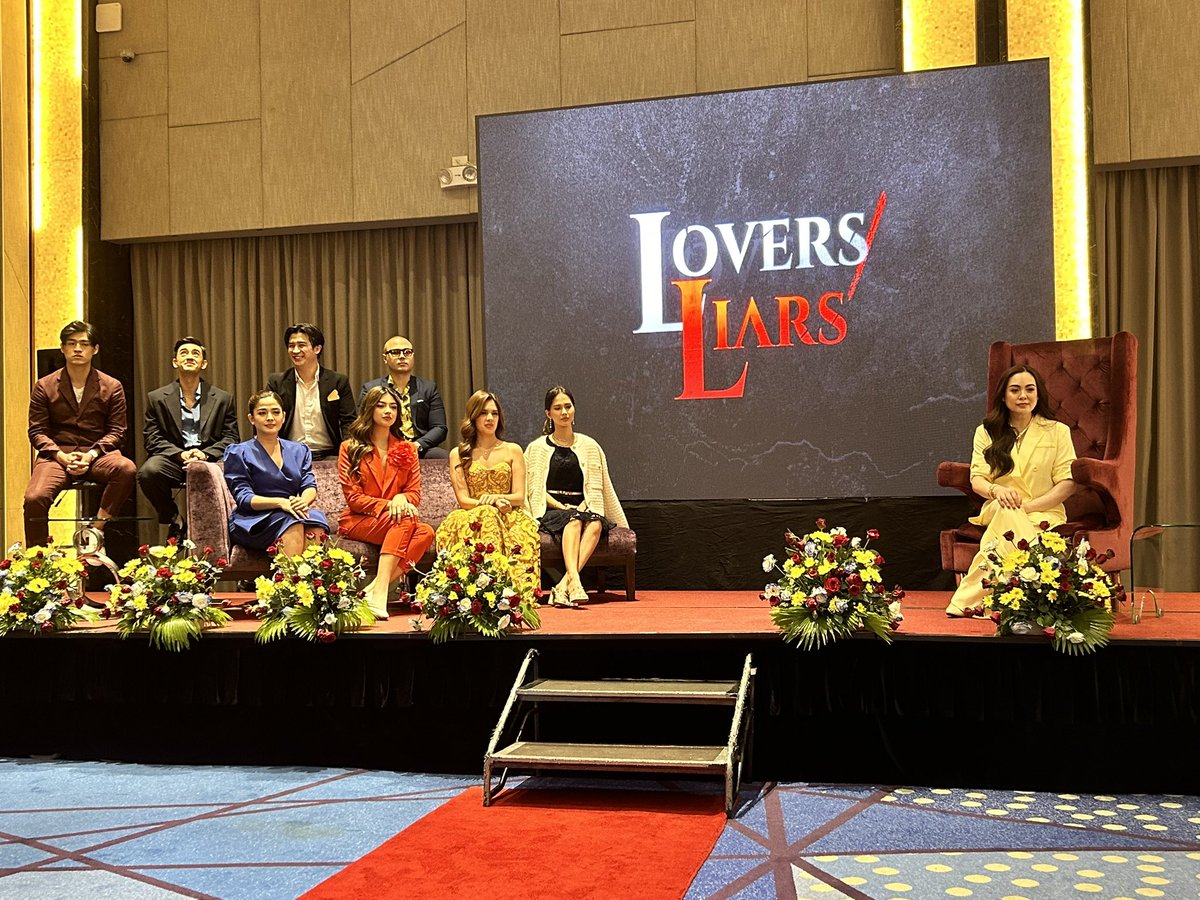 mydeeds's tweet photo. #ClaudineBarretto with the cast of #LoversLiars: #PoloRavales, #LianneValentin, #ShairaDiaz, #YasserMarta, #SarahEdwards, #KimsonTan, #MichelleVito and #RobGomez
#LoversLiarsMediaConference @kapusoPRgirl @RegalFilms https://t.co/y2g35kHVAd