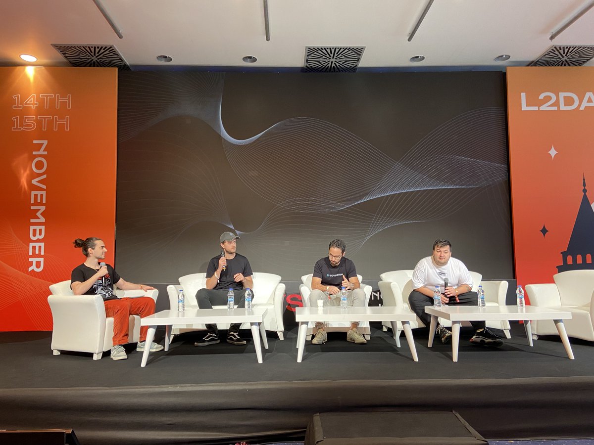 Will we have 10000 rollups soon? Live on Side Stage:

🔸 Does Sovereignity Matter for Rollups?
🎤  <a href="/donnoh_eth/">donnoh.eth 💗</a>
👥  <a href="/toghrulmaharram/">Toghrul Maharramov 🇺🇦</a>, <a href="/nashqueue/">NashQ 🦣</a>, <a href="/cemozer_/">Cem | Sovereign</a>