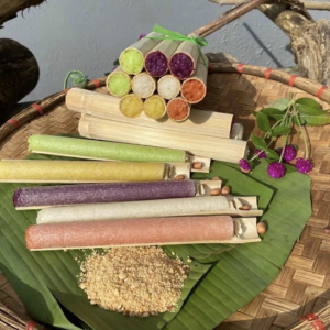 Sapavivu's tweet photo. Sapa có đặc sản gì: Cơm lam
Cơm lam Sapa được nấu trong các ống tre như ống nứa, ống bương và ống vầu. Gạo để làm món ăn này phải được thu hoạch từ những thửa ruộng bậc thang, để mang lại hương vị thơm ngon và độ dẻo đặc
#Sapa #Dulich #AmThuc #TipsDuLich https://t.co/nZxGVFXUHY