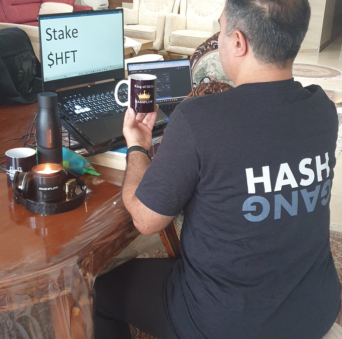 sadegh6310's tweet photo. True #Hashgang #Lifestyle + Stake $HFT
more you stake, more you gain, Win-Win Situation
@hashflow @hashverse @blynn @andrewsaunders
PS: If I win, the prize will be staked 🖤🩶 https://t.co/2SXsAJnLPT