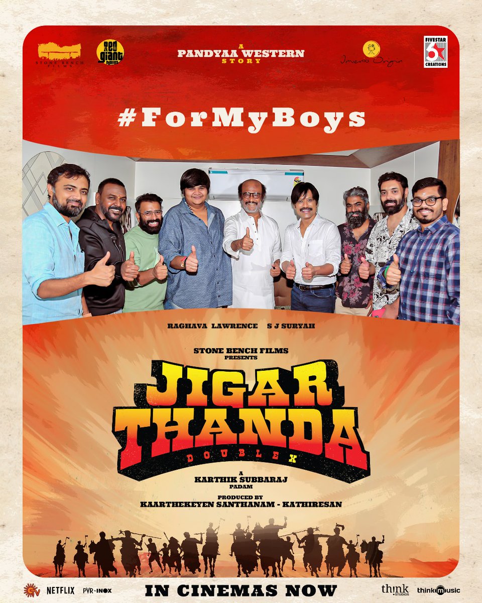 #SuperstarRajinikanth With #JigarthandaDoublexTeam
#ForMyBoys 

#JigarthandaDoubleX வெற்றி நடைபோடுகிறது..

#DoubleXDiwali 

@karthiksubbaraj @offl_Lawrence @iam_SJSuryah @dop_tirru  @kaarthekeyens @stonebenchers #AlankarPandian #InvenioOrigin @RedGiantMovies_   @kathiresan_offl…