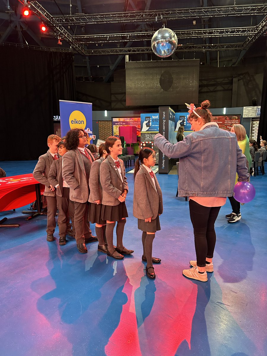 BGS_UpperSch's tweet photo. A great and informative afternoon for Year 6 on their junior citizen trip. Thank you @RunnymedeBC. #BGSY6 #juniorcitizen https://t.co/uq1rAnAh5a