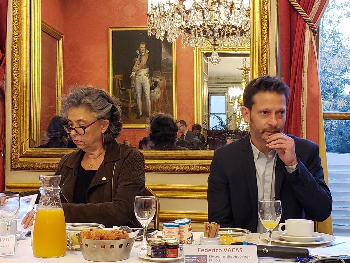 Présentation par <a href="/FedericoVacas/">Vacas Federico</a> des résultats de notre grande enquête sur la relation parents-école menée par <a href="/IpsosFrance/">Ipsos France</a> 
#PDDApel #sondage #parents #école