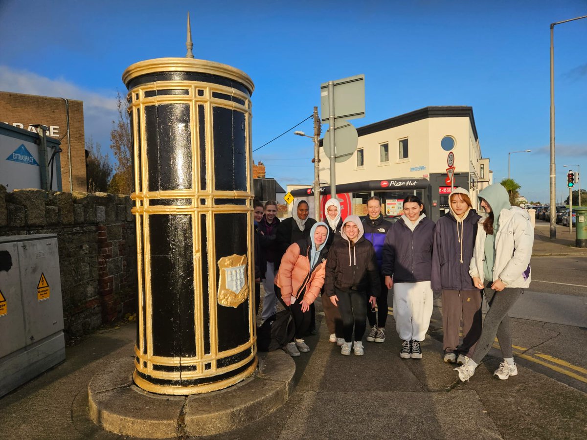 Well done to our #TY helpers from @hfclontarf who assisted on one of our #TidyTowns #Heritage projects restoring the paintwork on the Tram Transformer by @dublinbusnews garage. Thanks to Donna who coordinated the work. Colours look really vibrant. @loveclontarf_ie
