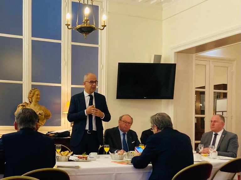 Audition ce matin à @AssembleeNat par le Groupe de travail Génération Entreprise présidé par #VictorHabertDassault pour parler goût d’entreprendre en #agriculture. Un temps d’échanges nécessaire dans une actualité #tempêtes #innondations qui met à mal les agriculteurs, leur