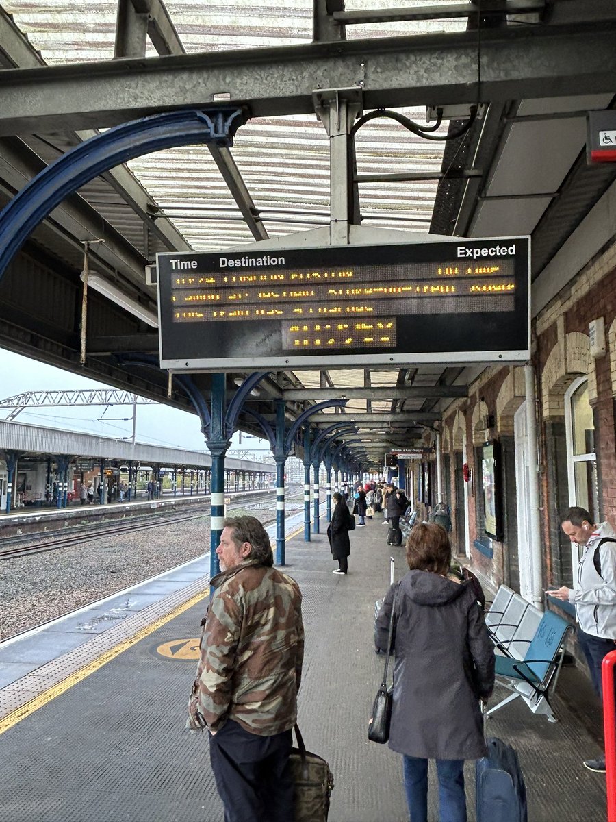 Lance Sandle tweet media