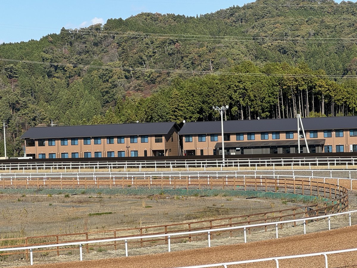 宇治田 原 優 駿 ス テーブル