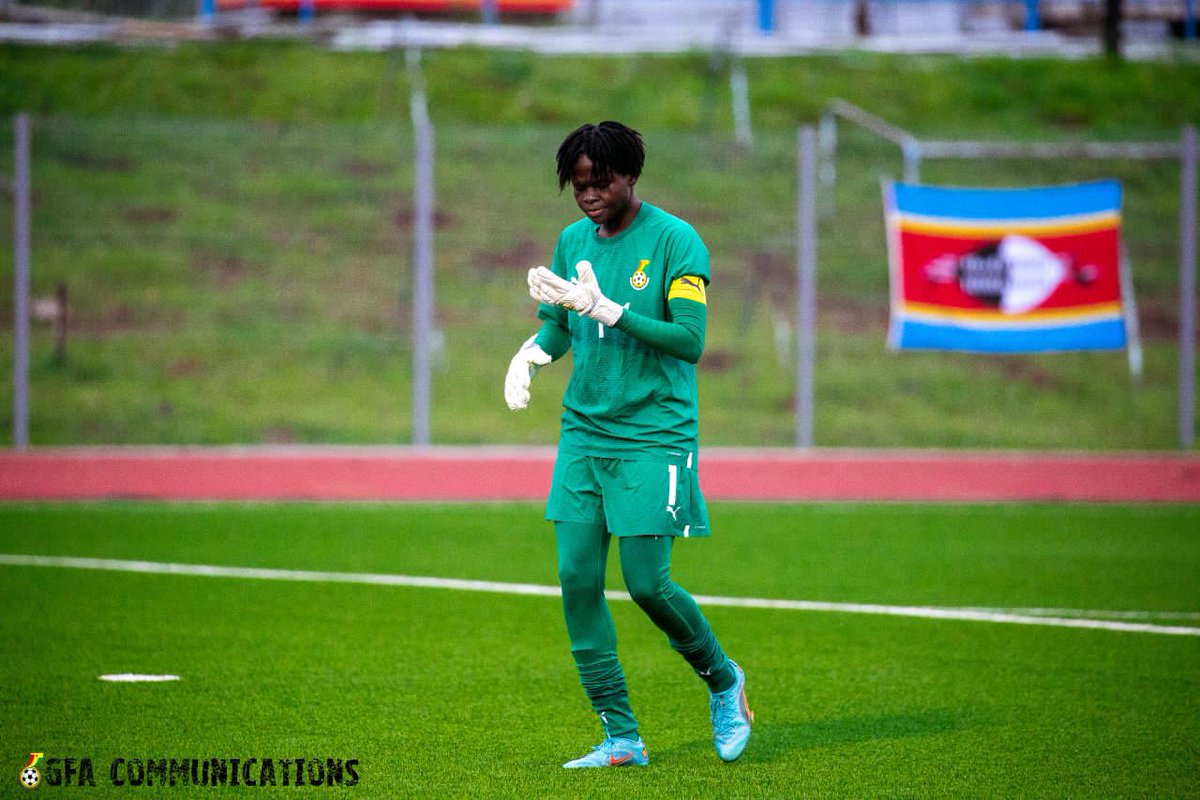 I'm new here, kindly help me celebrate my Birthday 🎉.

Happy Birthday🥳🎉 to the guardian of the goalposts! May my year be filled with epic saves and unstoppable victories. 

Cheers 🥂 to another year of being the ultimate keeper!

Alhamdulillah Always 🤲