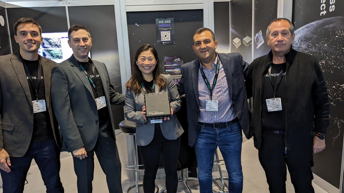 RamonSpace_'s tweet image. Starting another day at #SpaceTechExpoEurope🛰️Meet our team, watch live demos and get information on #spacecomputing
👉 Booth A11
#ramonspace #spacetech