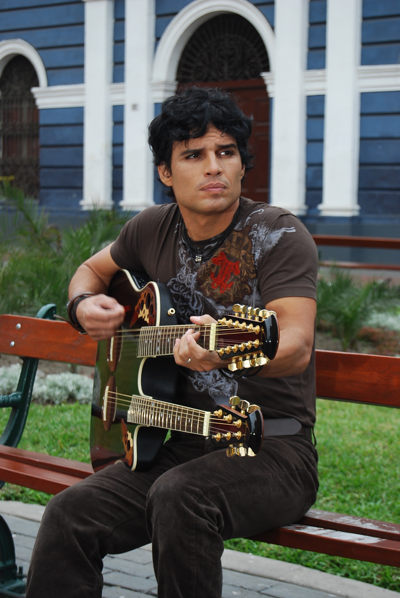 Pedro Suárez Vértiz, cantante que quedará en el recuerdo de millones de peruanos (Foto: Facebook).